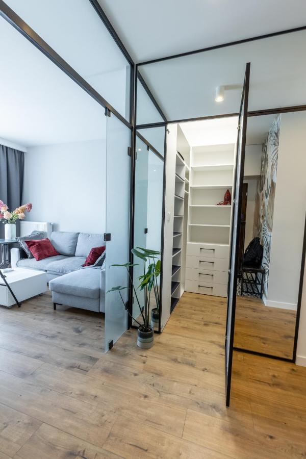 Bielany Apart Joanny Obok Metra Warsaw Luaran gambar