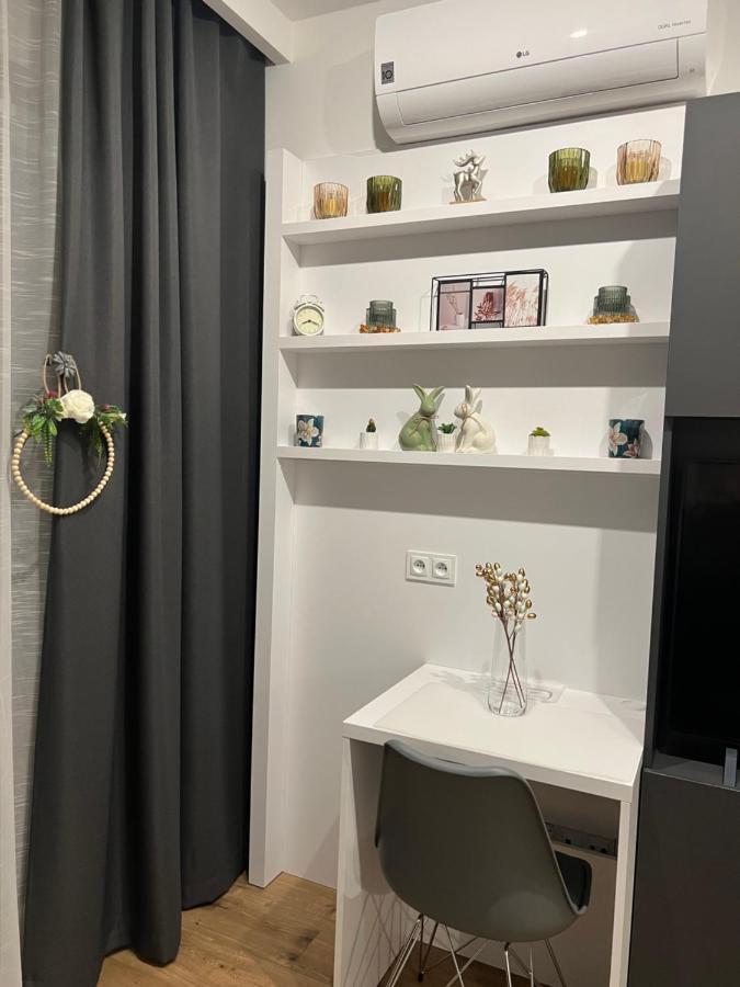 Bielany Apart Joanny Obok Metra Warsaw Luaran gambar